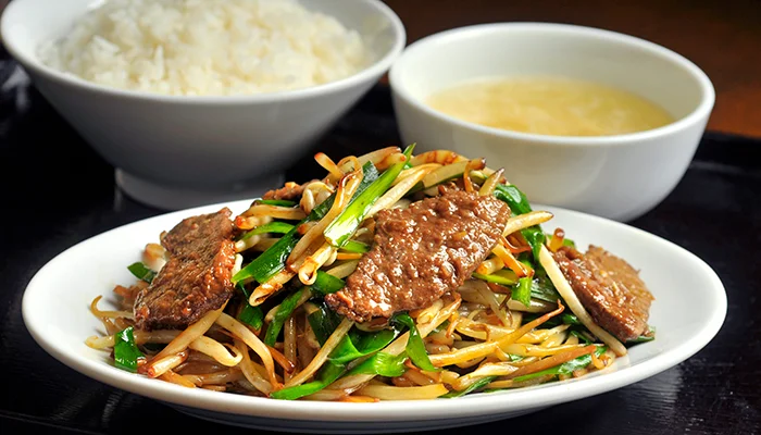 レバニラ定食