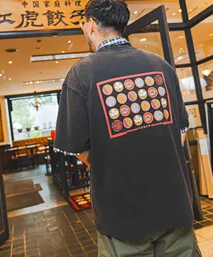 ベニトラグラフィックTシャツ